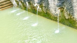 バンジャール テガ温泉