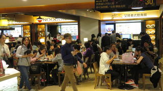 フードコートがいい！