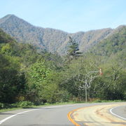 北海道を代表する長距離トンネルが山側にも海側にもあります