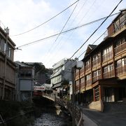 坂道が大変でもあり、温泉地らしくもあり