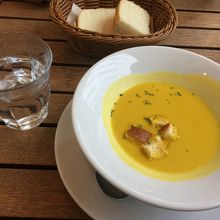 カボチャスープ