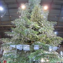 スワロスキーのツリーは見るべき