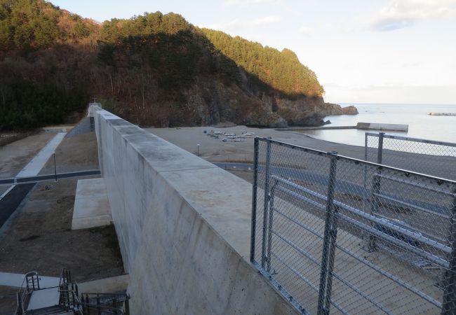 巨大防潮堤が出来た