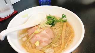 麺が和風「まるは　ＲＩＳＥ］
