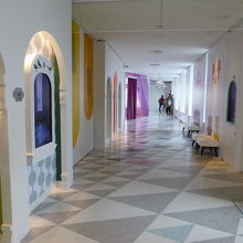 面白鏡が並んでいました．