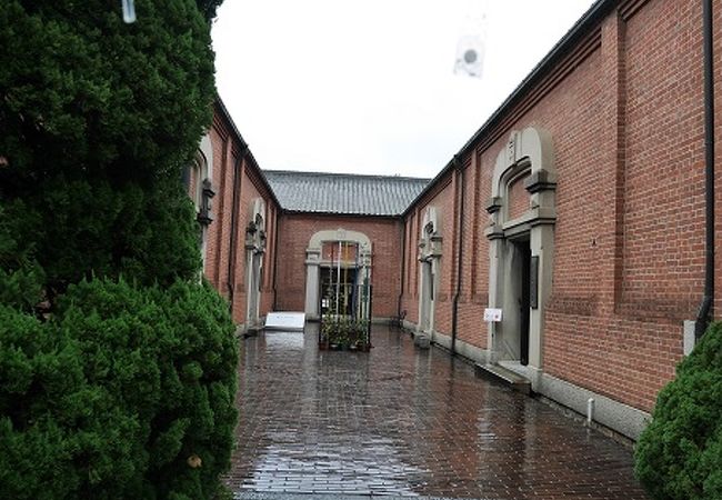 紡績工場の倉庫を改装した記念館