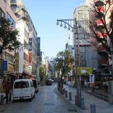 飲食店が多い通りです