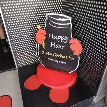 ハッピーアワー看板