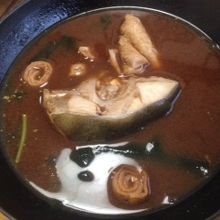 ブリの入った赤だし