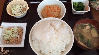 納豆の食べ比べ定食