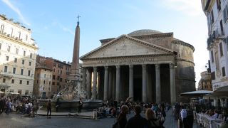 パンテオンの目