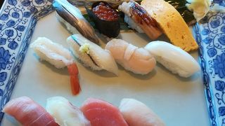 旭鮨総本店　小田急町田店内