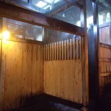 滝のような打たせ湯