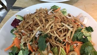 ロイヤルハワイアンセンターにあります。、