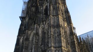 大聖堂の名にふさわしい大きさ