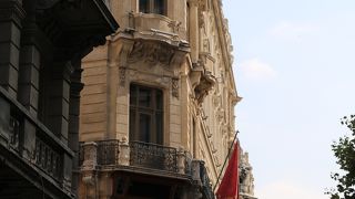 建物の装飾が見事