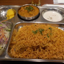 インドの炊き込みご飯、ビリヤニ。