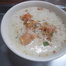 見た目は地味です