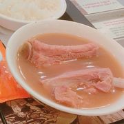 肉骨茶ならここ