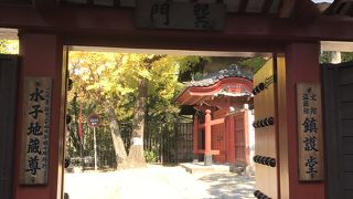 浅草寺と独立した場所