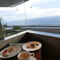 ライブラリーバーでフリーセルフサービス