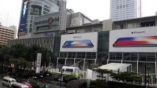 大きいショッピングモール