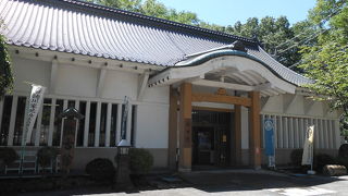 小諸城ゆかりの武具などの展示があります