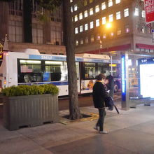 外観も明るいバスが多かったです