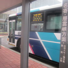 美瑛線と名寄線、旭川駅前での乗継は立地的にも便利です