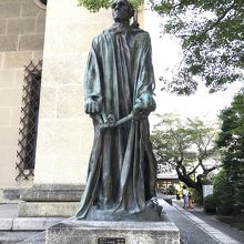 ロダンの作品　カレーの市民。