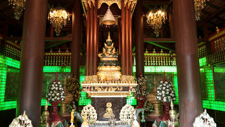 バンコクのエメラルド寺院のふるさと「ワット・プラケオ」