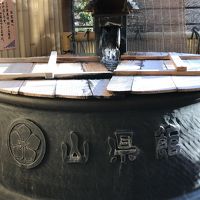 部屋付露天風呂です。山県昌景の兜仕様の湯口。