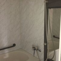 内湯はユニットバスですが源泉を使っています。