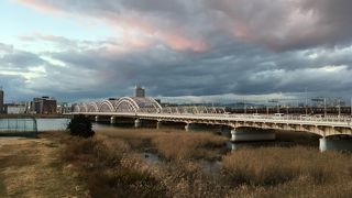 国道二号線と並ぶ重要な橋。