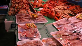 大にぎわい！活気があります