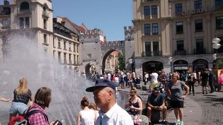 ミュンヘンの旧市街を囲む城壁に造られていたいくつかの門の一つ