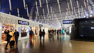 乗り継ぎに時間がかかる