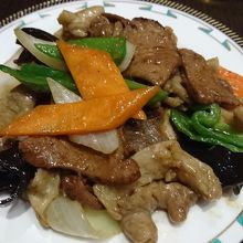 ホルモンと野菜炒め