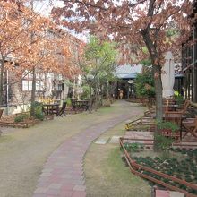 いい雰囲気の中庭です！