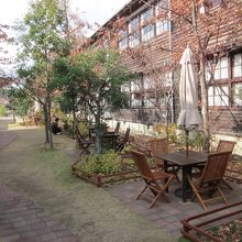 中庭のテーブルでも頂けます～