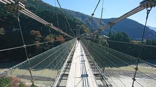 スリル満点の空中散歩！