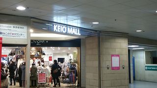 都営線出口からすぐ