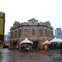 近藤十郎は赤煉瓦好きですね…