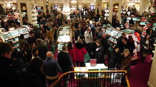 とっても広い紅茶専門店