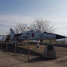 飛行機が置いてあります