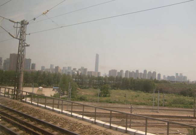 大きな駅「漢口駅」