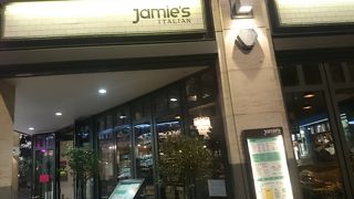 大英博物館から近くのイタリアンレストラン、本を出す程のシェフのお店