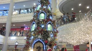 観光客は必ずお世話に成るモール！　～　ロビンソンプレイスマニラ