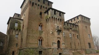 地味なタイプの城