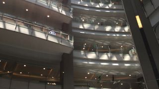 「来福士広場」でおのぼりさん♪